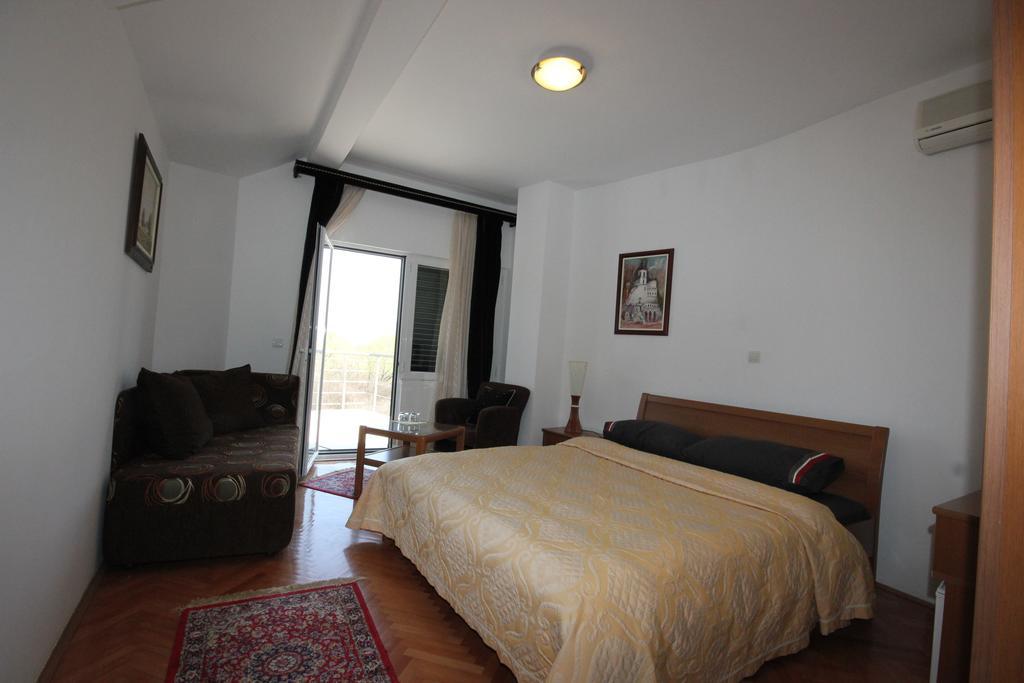 Apartment Biba Virpazar Rom bilde